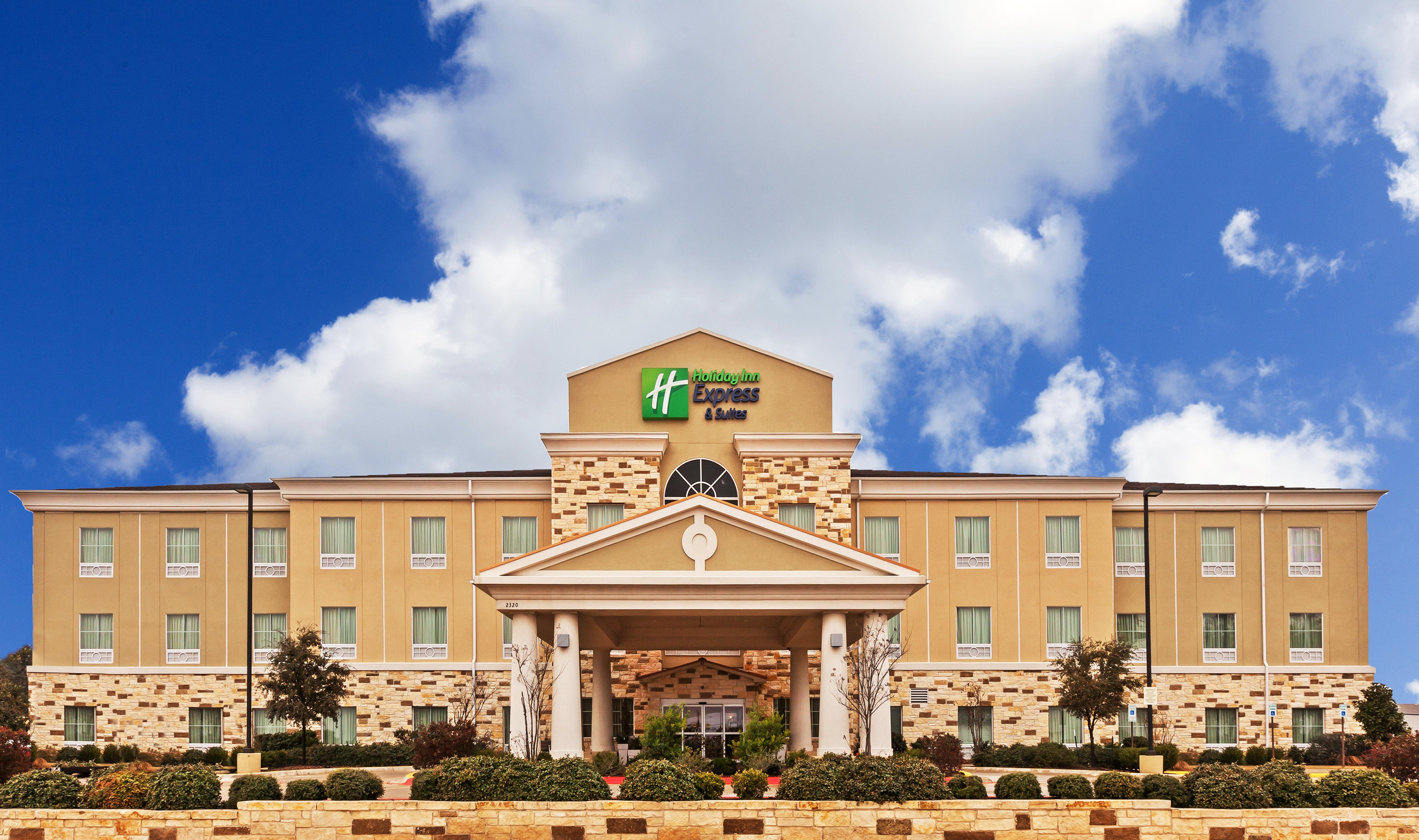 Holiday Inn Express & Suites Brady, An Ihg Hotel Εξωτερικό φωτογραφία