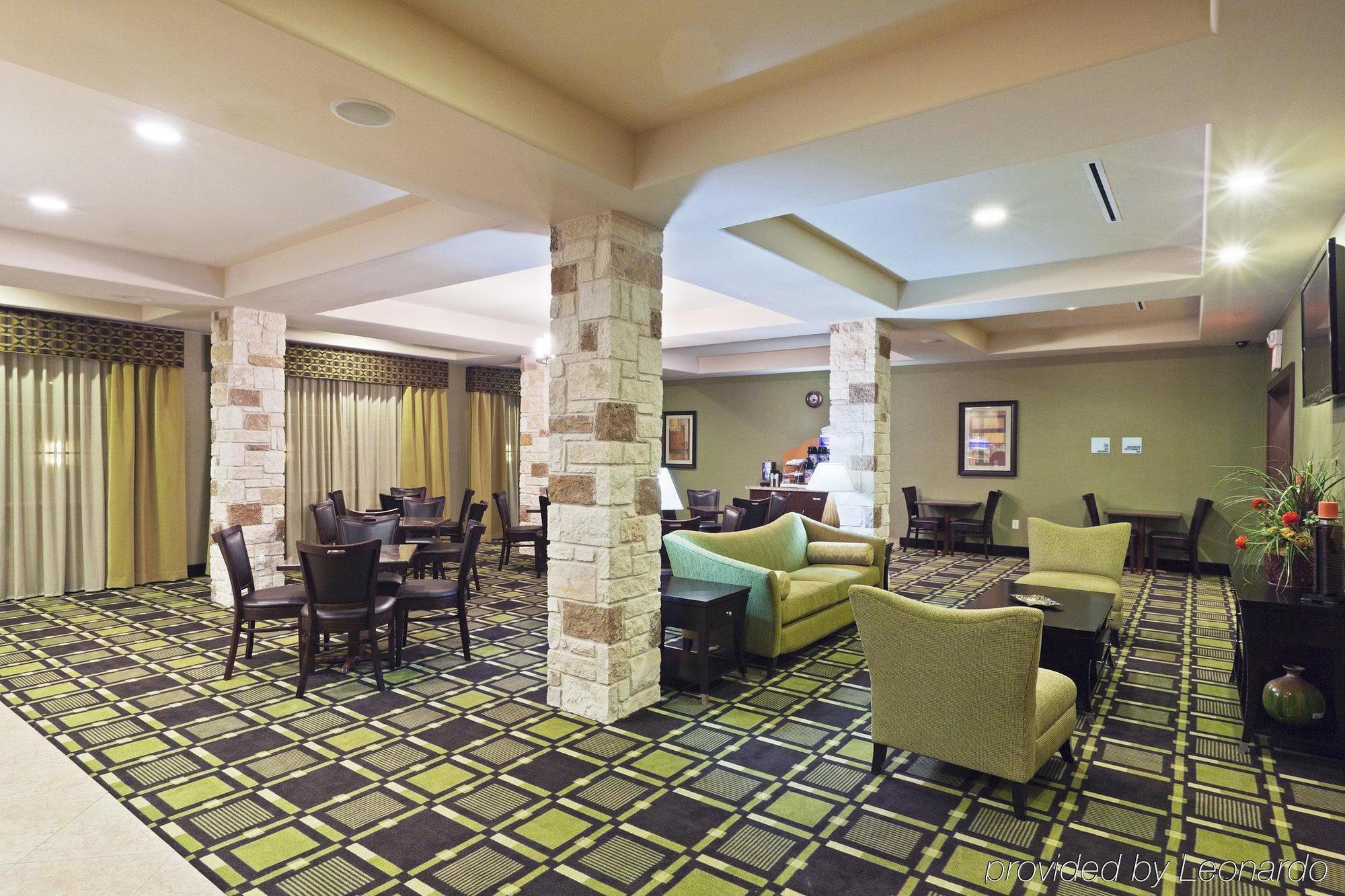 Holiday Inn Express & Suites Brady, An Ihg Hotel Εσωτερικό φωτογραφία