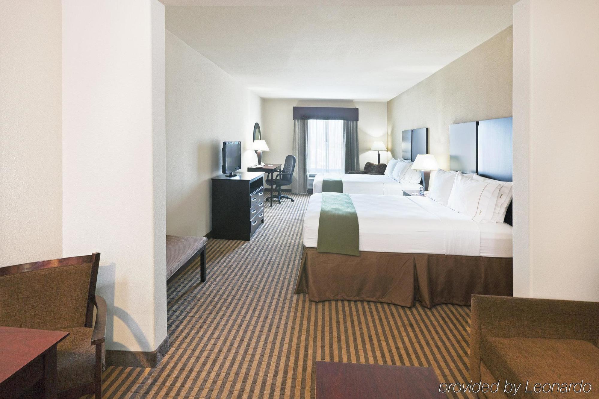 Holiday Inn Express & Suites Brady, An Ihg Hotel Δωμάτιο φωτογραφία